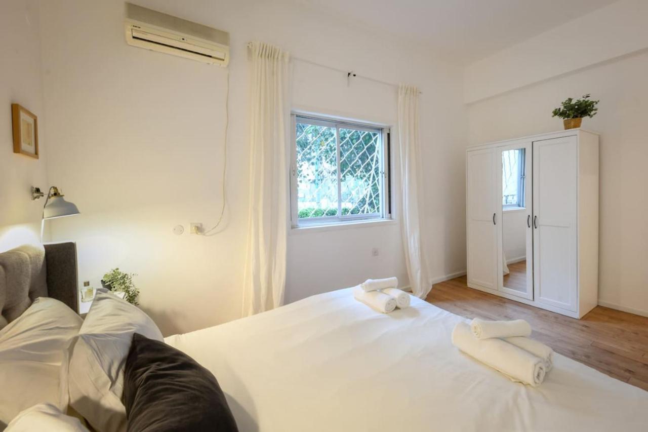 Apartment Homey & Spacious 2br In The Heart Of By Sea N' Rent *