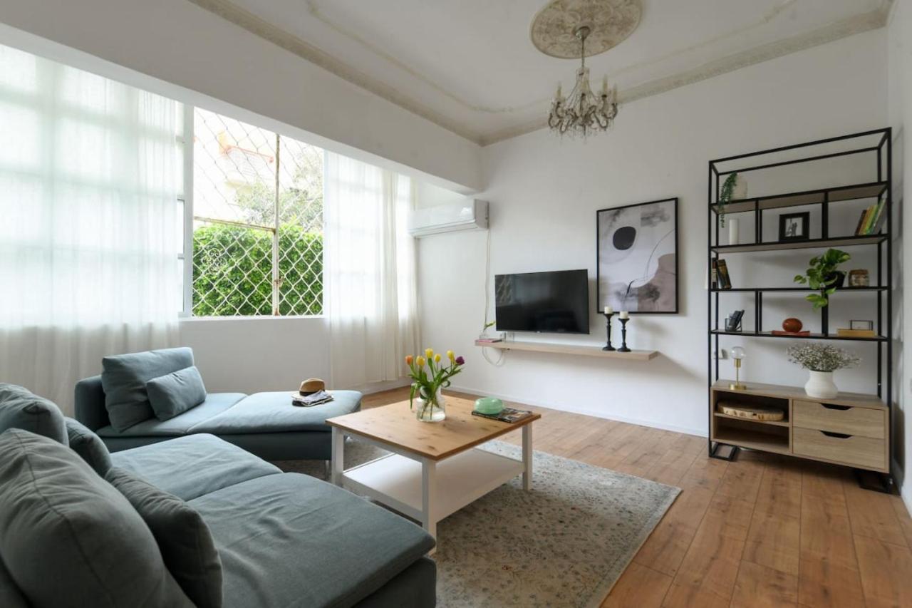 Homey & Spacious 2br In The Heart Of By Sea N' Rent * Tel Aviv